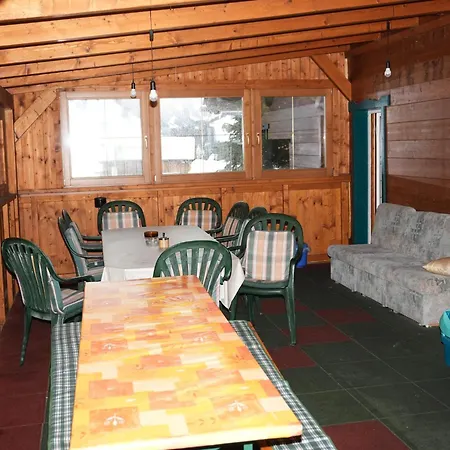 Group In With Dreamy Views * Hippach