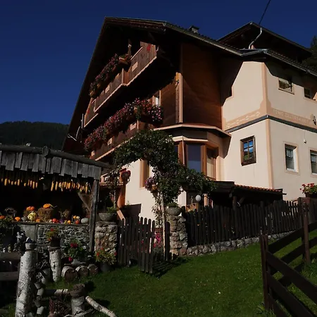 Group In With Dreamy Views Tatil Evi *