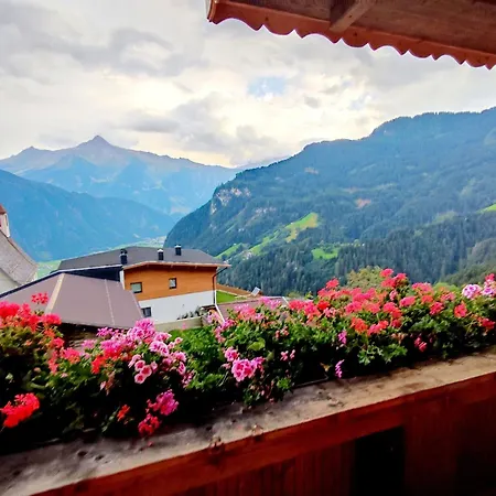 Group In With Dreamy Views Hippach