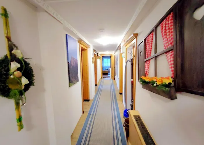 Group In With Dreamy Views Ferienhaus